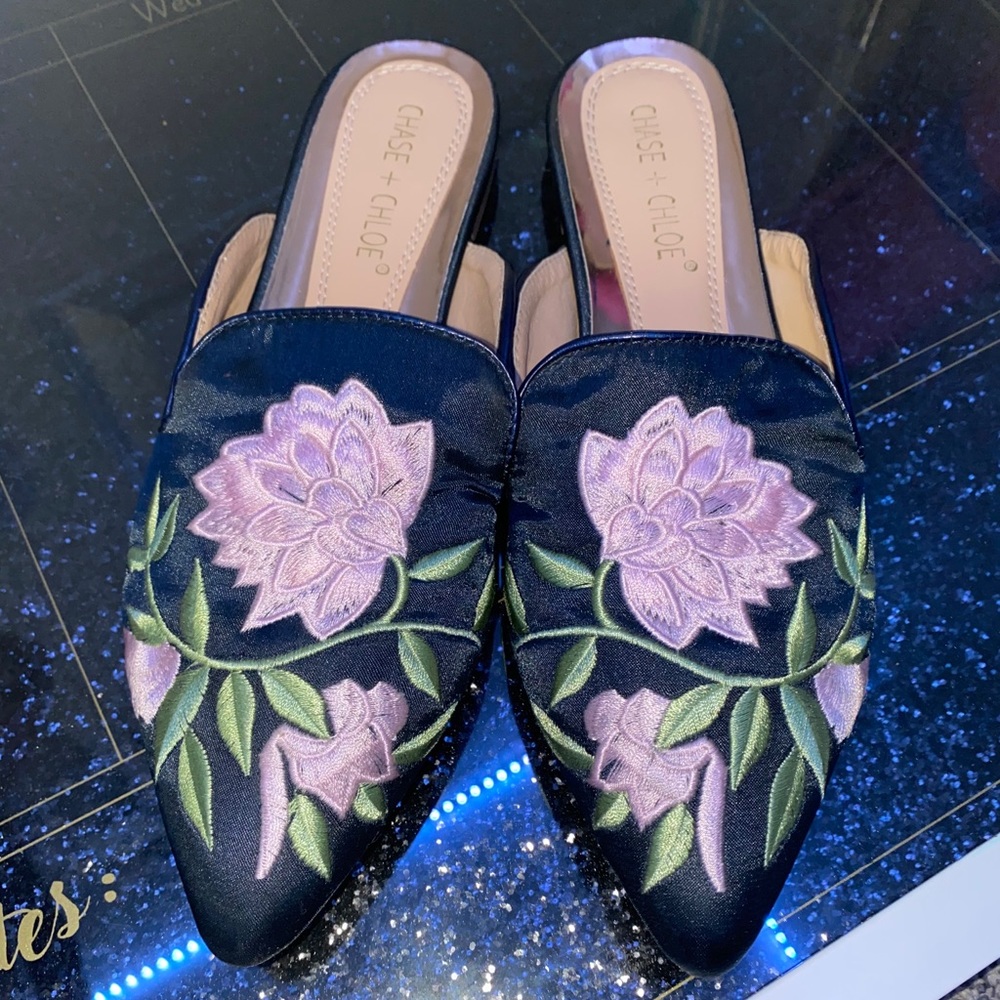 Chase + Chloe pointed mule flats